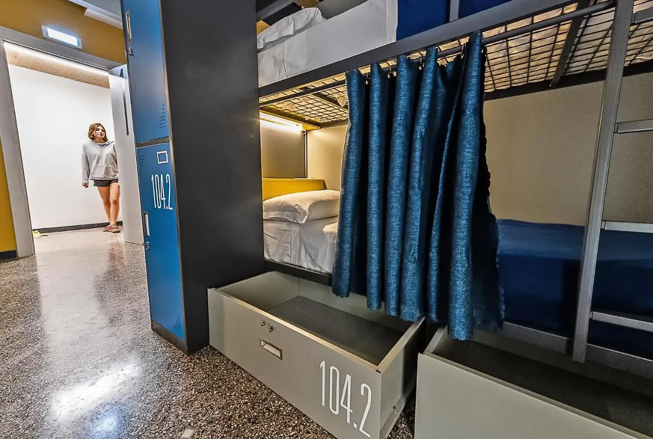 Marathon Hostel Genoa Italy