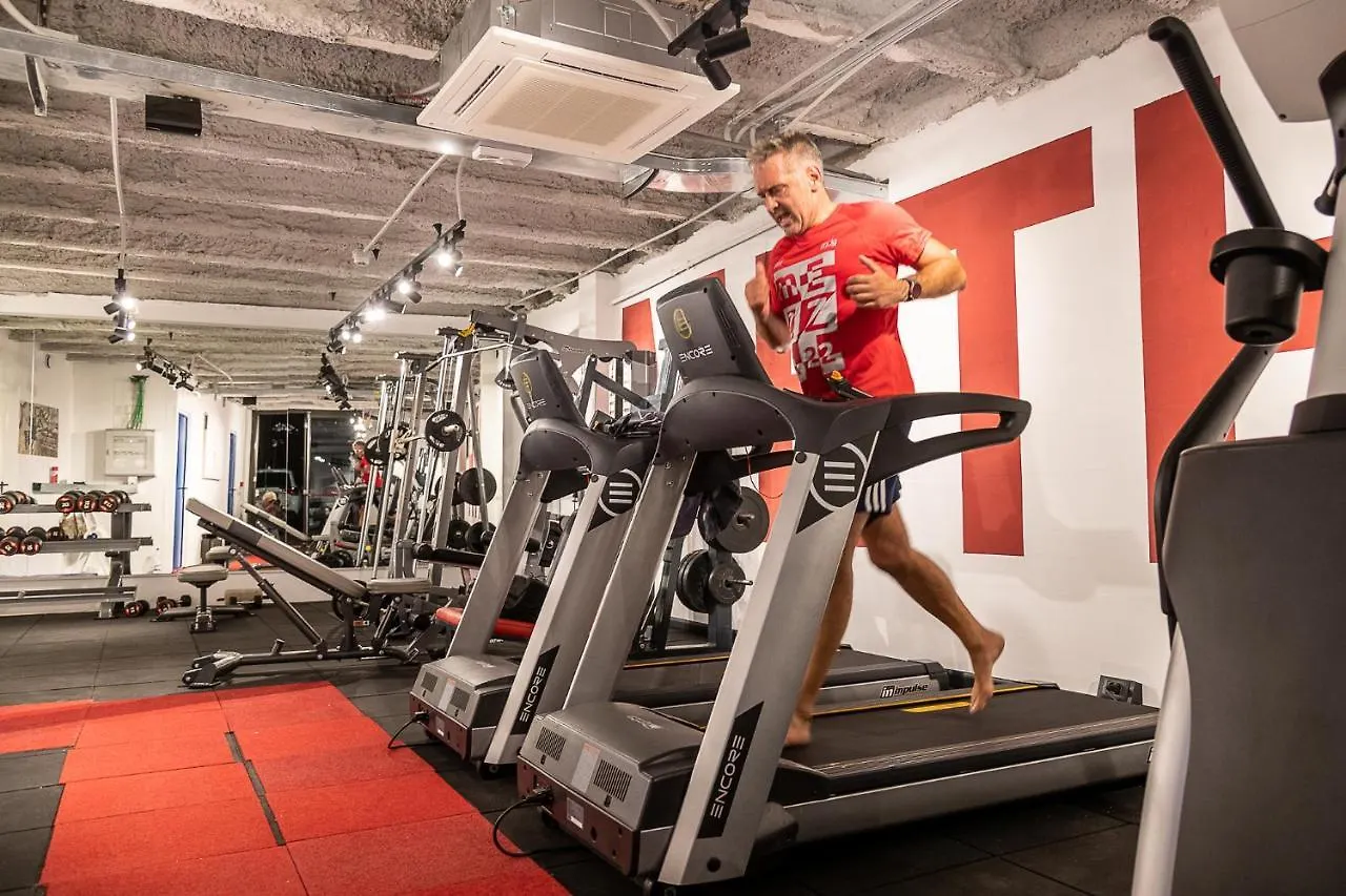 Marathon Hostel Genoa